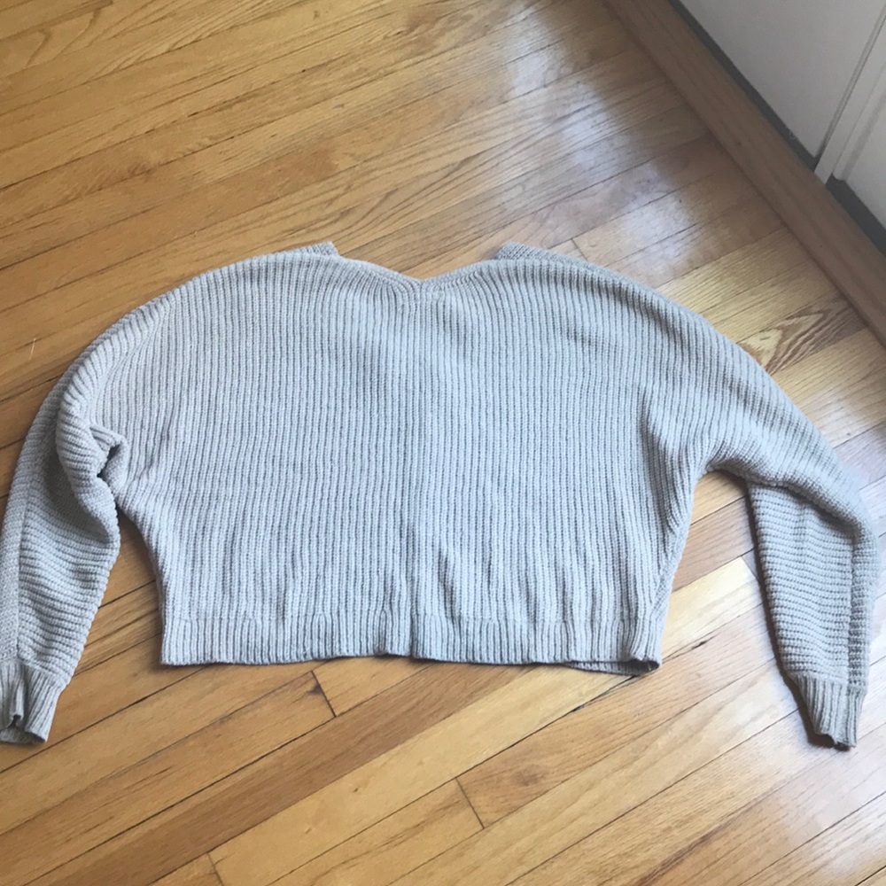 Urban outfitters sweater - Picture 2 of 2
